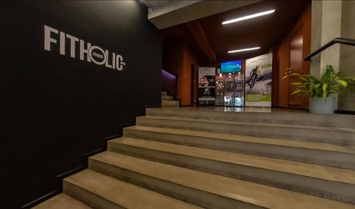 Virtual tour of a fitness club